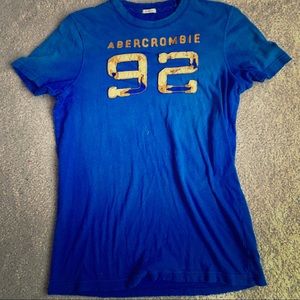 Abercrombie & Fitch Muscle Fitted T-Shirt